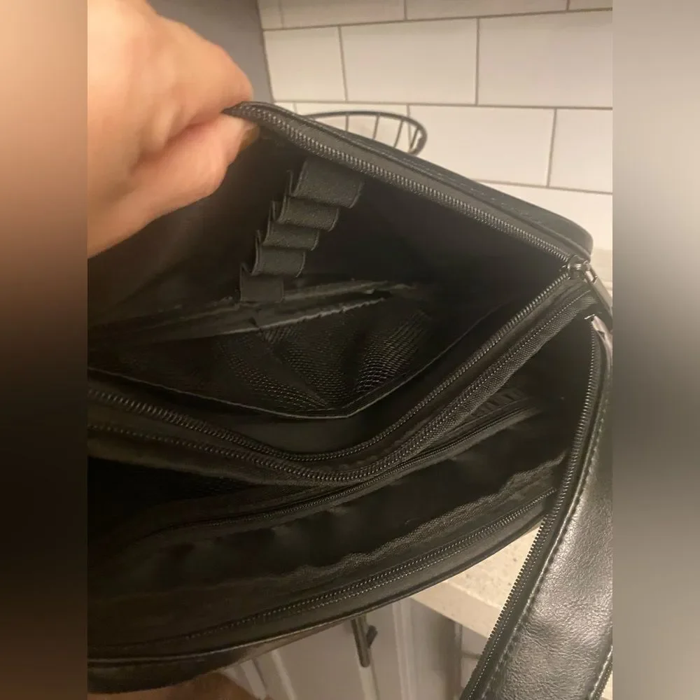 Men’s toiletry bag